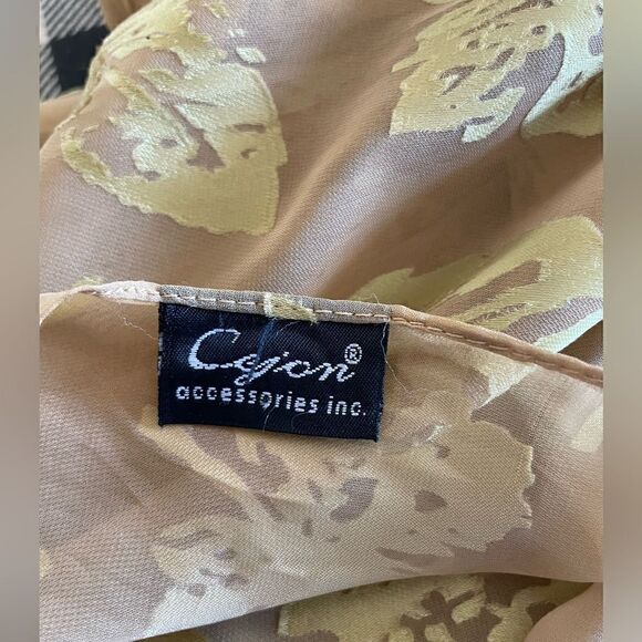 Cejon Maize colored Scarf - Picture 2 of 5